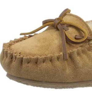 NWT Minnetonka Moccasins - Size 7
